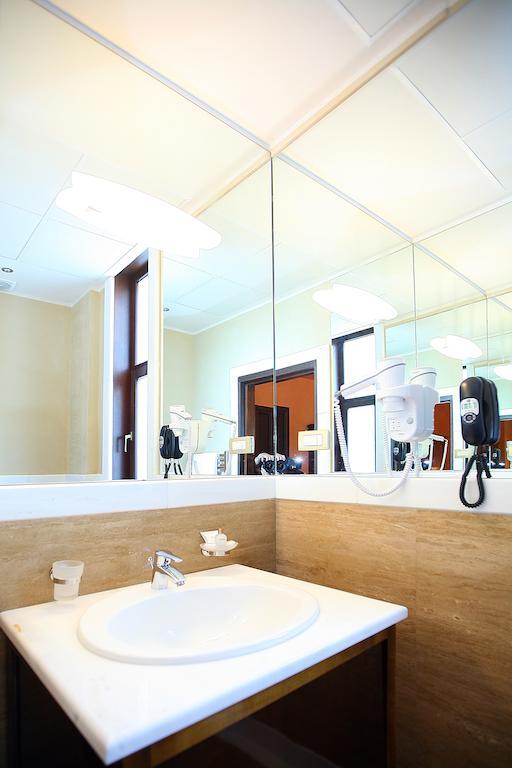Hotel Vigo 4*